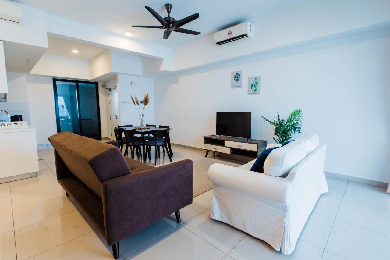 Cozy Homestay With Wifi @Encorp Strand Mall @Alpha Ivf Petaling Jaya Exterior photo